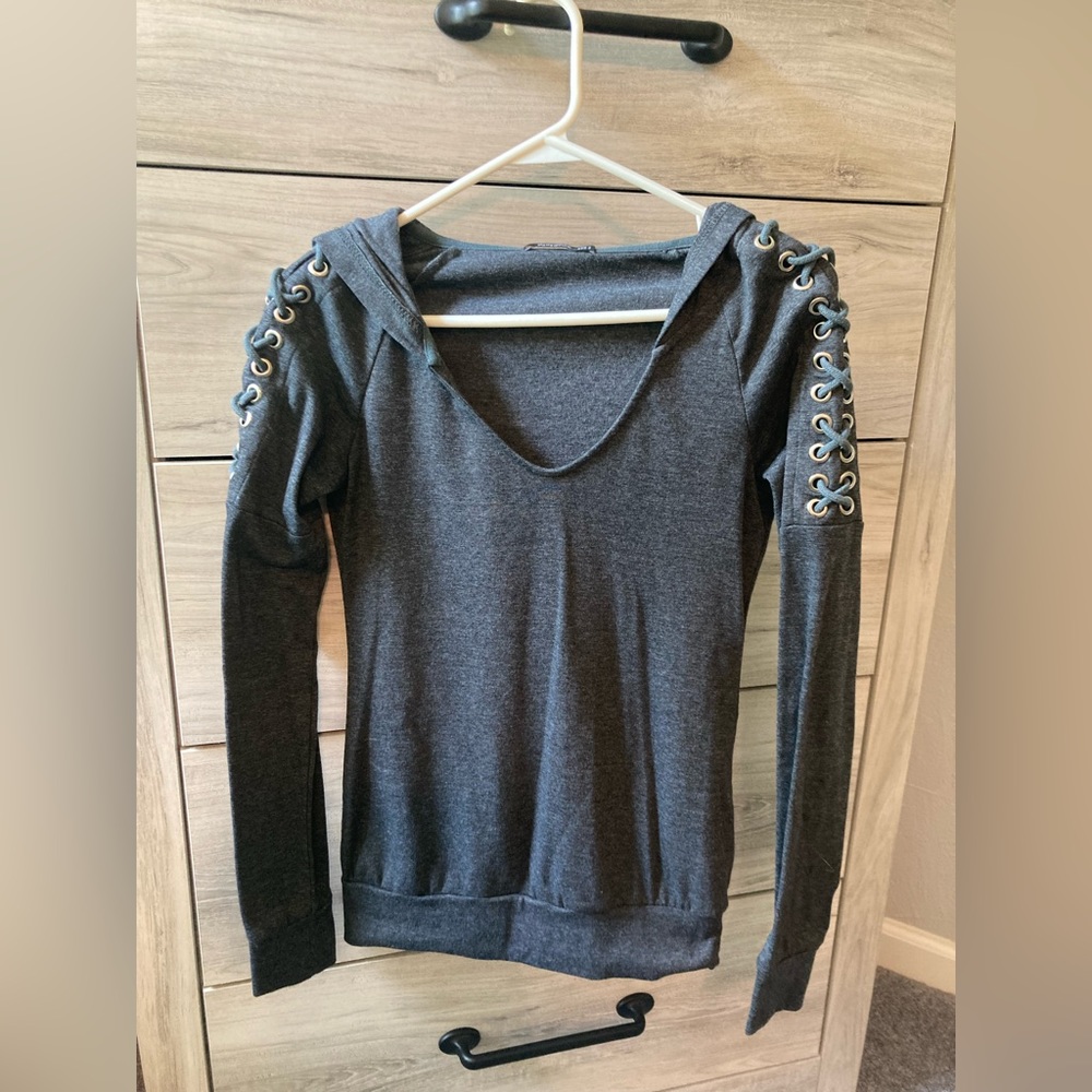 Patty Boutik gray lace up shoulder hooded top Small